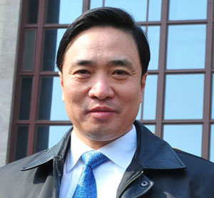 2011兩會觀察:代表委員曬提案議案 關注電子政務發(fā)展