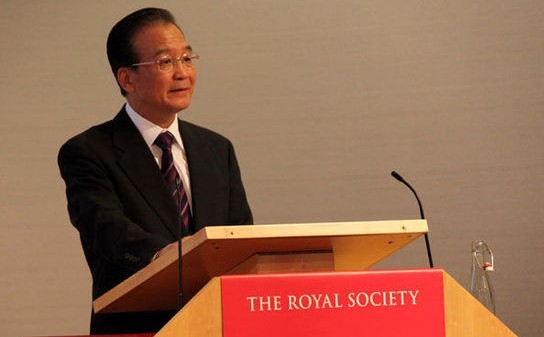 溫家寶:我國(guó)將加快培育和發(fā)展戰(zhàn)略性新興產(chǎn)業(yè)