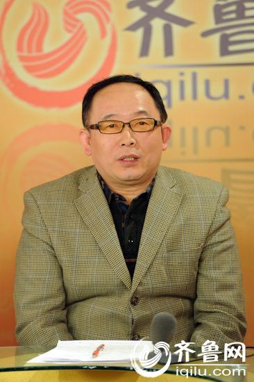 山東大學文學與新聞傳播學院傳播研究所所長馮煒