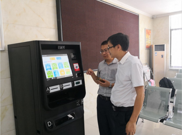 南門社區(qū)服務(wù)站自助終端機(jī)