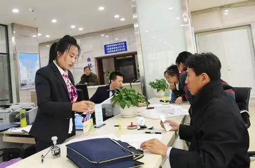 長春各級政務(wù)大廳中午不打烊，打通為民服務(wù)“最后一公里”