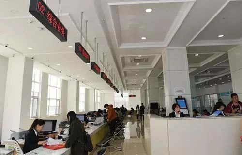 長春各級政務(wù)大廳中午不打烊，打通為民服務(wù)“最后一公里”