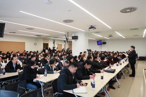 圖為培訓(xùn)現(xiàn)場(chǎng) 圖為培訓(xùn)現(xiàn)場(chǎng)