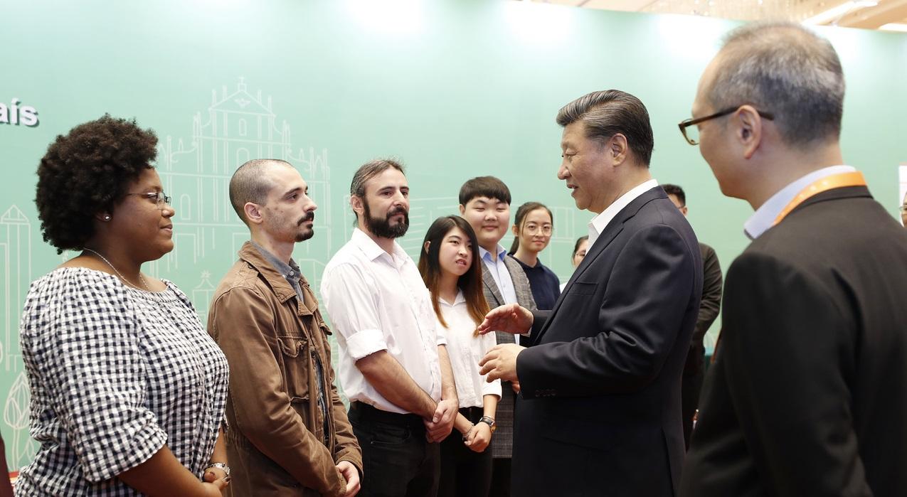 l_3_Large.jpg l_3_Large.jpg