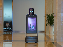 大屏機器人豹小秘Plus上線！身為最 強“戰(zhàn)機”的它有何妙用？