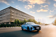 車圈狠角色！“中國式豪華轎車”艾瑞澤8，既打破規(guī)則也制定規(guī)則