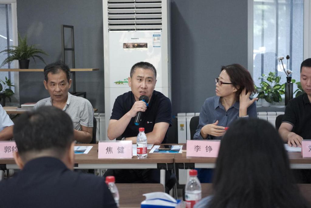 “發(fā)現(xiàn)北京新經(jīng)濟(jì)增長點(diǎn)——集成電路設(shè)計(jì)產(chǎn)業(yè)”專題研討會(huì)在京舉辦