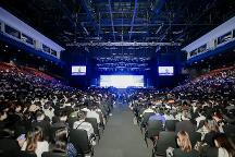 機(jī)甲教父孫世前于2023全球新經(jīng)濟(jì)大會宣布：中方機(jī)甲備戰(zhàn)完畢！