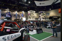 CES 2024：九號公司攜多款產品亮相，新品智能割草機、E-bike引關注